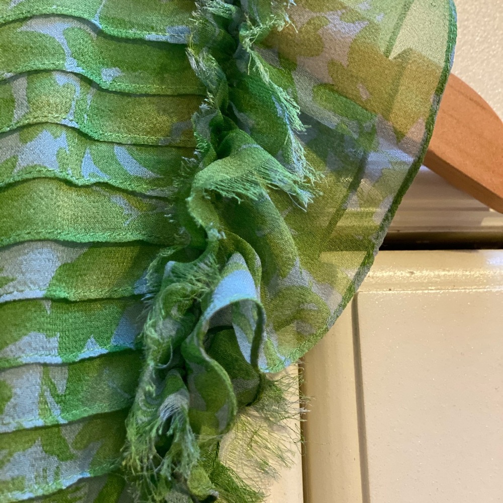 Vera Wang Green Garden Dress - Picture 5 of 11